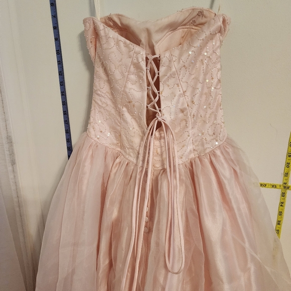 Strapless glittery prom dress - Picture 5 of 8